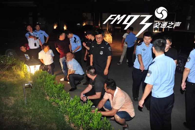 500万买宾利，2500万买画，给情人转账13145214元……浙江这个老板，活该！