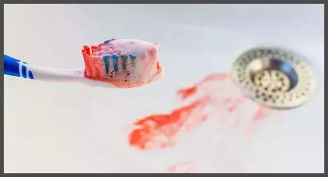 记忆手柄牙刷，刷新想象！1支=5支普通牙刷+1瓶漱口水+1瓶口香糖