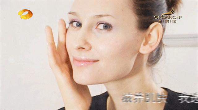 杨紫法令纹填充过多像小猴子,杨紫法令纹和嘴角纹怎么这么深