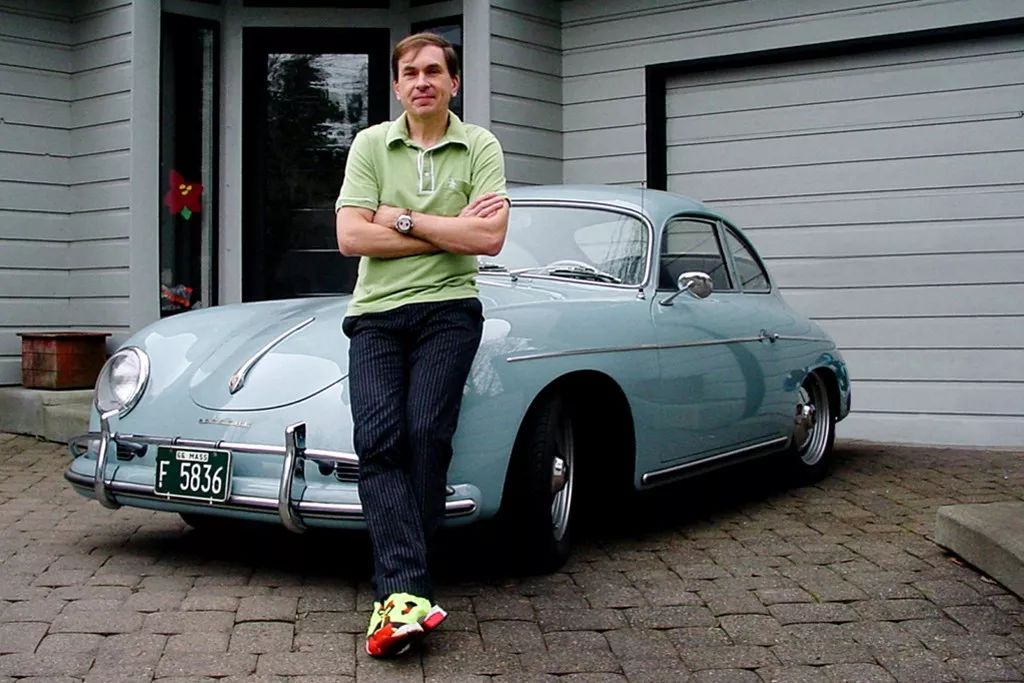 权志龙联名鞋带,成龙和权志龙同时上脚