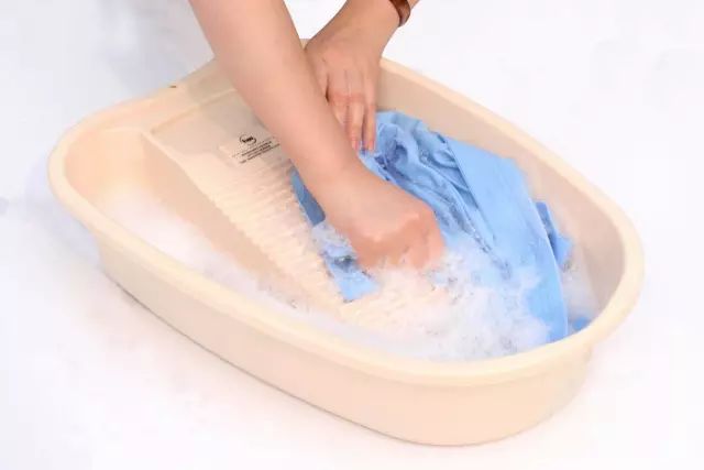 日本酵素洗衣粉，抑菌除臭，阴雨天照样洗衣服，还更省钱！