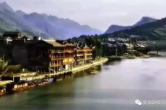 重庆洪崖洞晚上旅游攻略,重庆攻略之洪崖洞