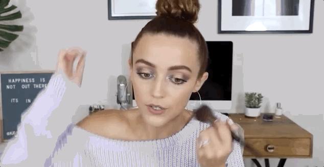 讲干货|软妹or御姐？一块腮红切换妆面风格，做春天最靓的小姐姐～