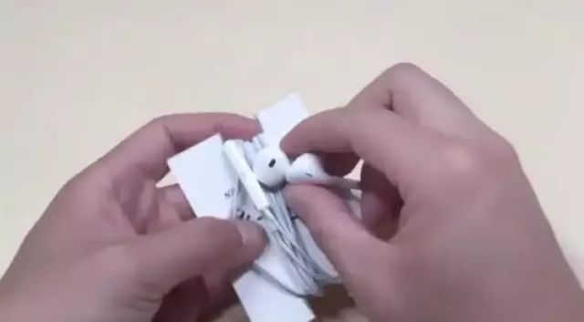 新衣服吊牌掉了能够退吗,新衣服吊牌要不要剪