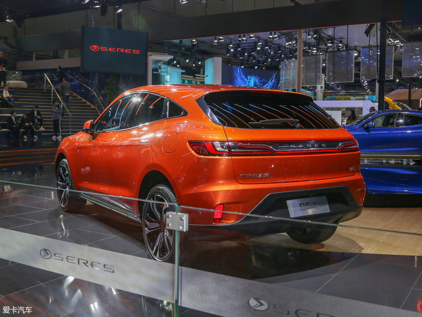 续航最好的太阳能电动车,推荐几款充电快续航长的电动车