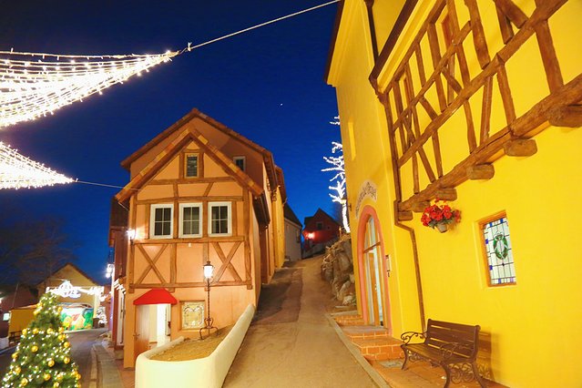 济州冬日的海，首尔春日的花，那些电影里的故事