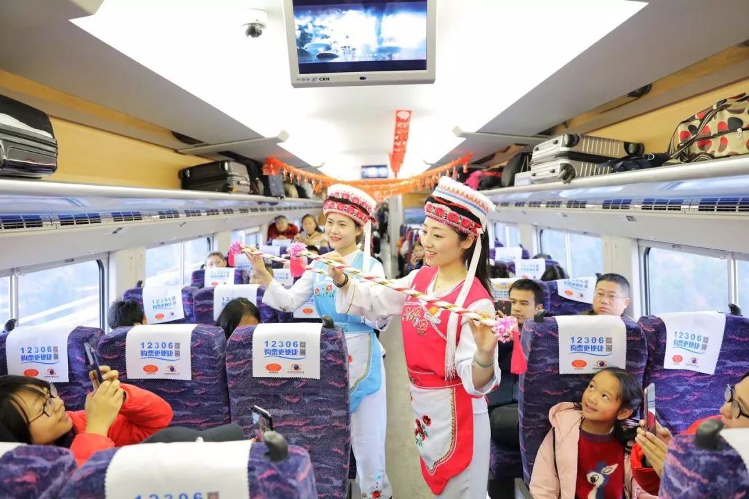 铁路迎返程高峰增开列车确保返程,铁路部门增开列车方便旅客出行