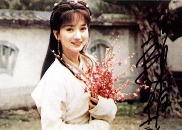 25岁必须用眼霜了吗,25岁之后合适用什么眼霜