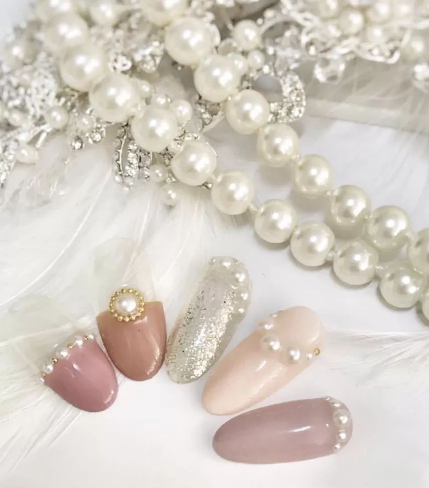 一款又甜又酷的美甲推荐给你们,夏日必备美甲ins风童趣