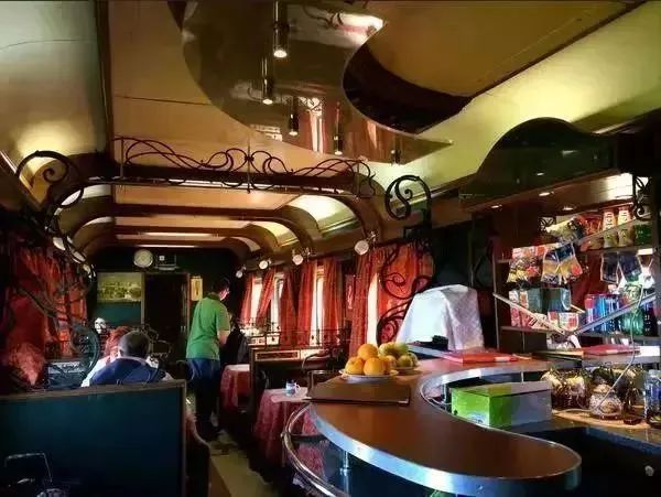 能坐火车出国去哪些国家旅游,出国坐火车必去的五个地方