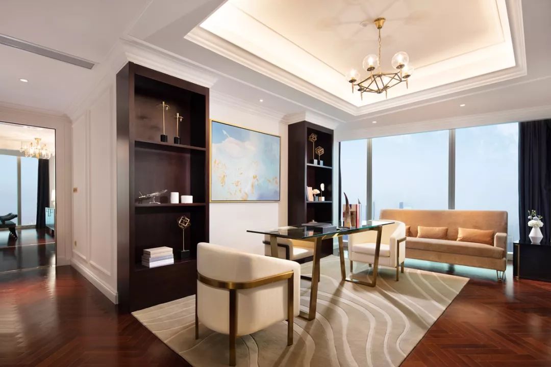 在重庆之巅，住云端奢居吃米其林大餐，刷新山城豪华新高度！