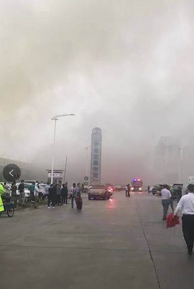 东莞一车行突发火灾，竟是人为纵火！警方通报来了…