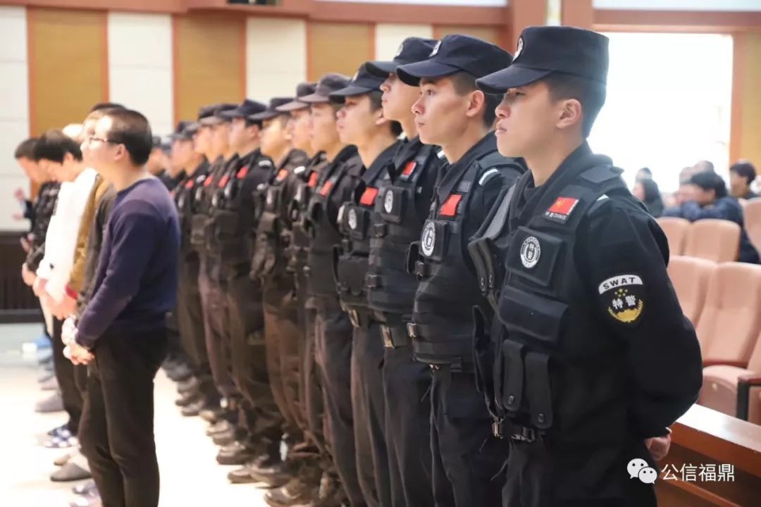 聚众赌博20人以上涉案金额150万,聚众赌博40人赌资20万元