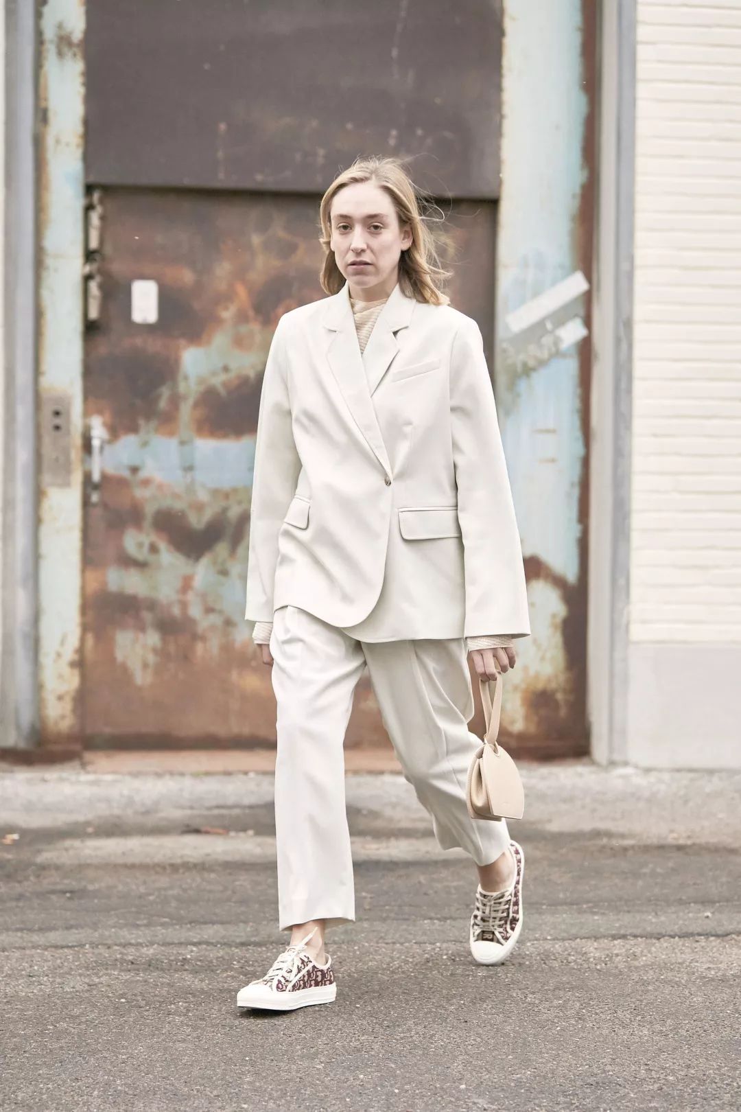 经典帆布鞋舒适百搭,帆布鞋堪称百搭