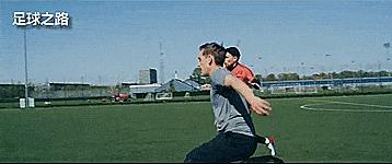 足球基本功训练控球教学慢动作,新手必会的足球五个过人技巧