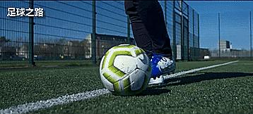 足球花式技巧,足球技巧花式滑铲射门