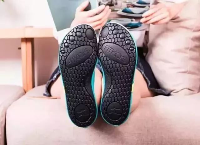 合适夏天穿的出街鞋,夏季出游必备舒适鞋款轻软不累脚