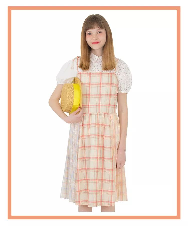 lisa的打歌服和现实的对比,lisa平价打歌服