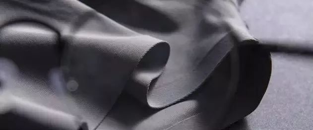 别让劣质*裤内**谋杀了你的子孙后代，这条丝滑透气、自降温的羊奶丝*裤内**值得所有男人拥有