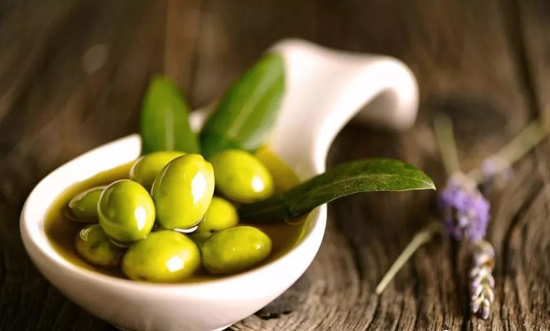 【每日一品】武都橄榄油，液体黄金的秘密都在这里了