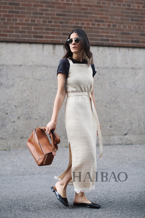 时尚圈在特殊时期又玩出了新花样,时尚圈为什么有奇葩单品