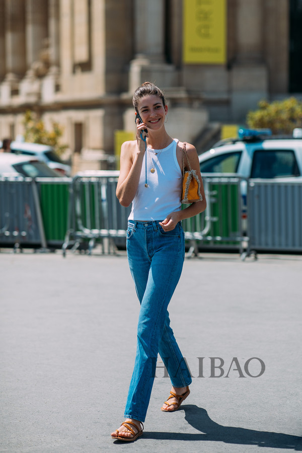 时尚圈在特殊时期又玩出了新花样,时尚圈为什么有奇葩单品