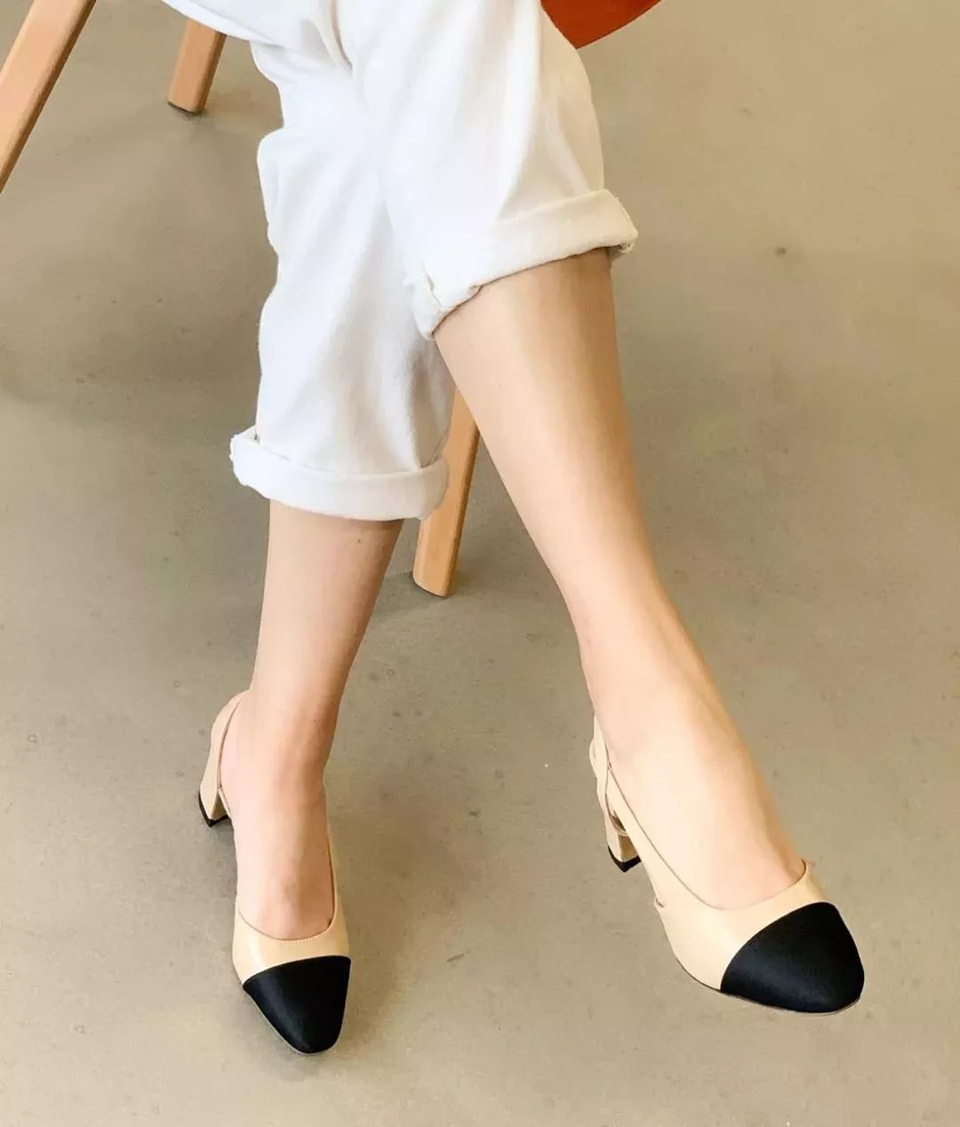 半个娱乐圈的女星都靠ta轰炸红毯！软底舒适、巨显腿长，回头率200%