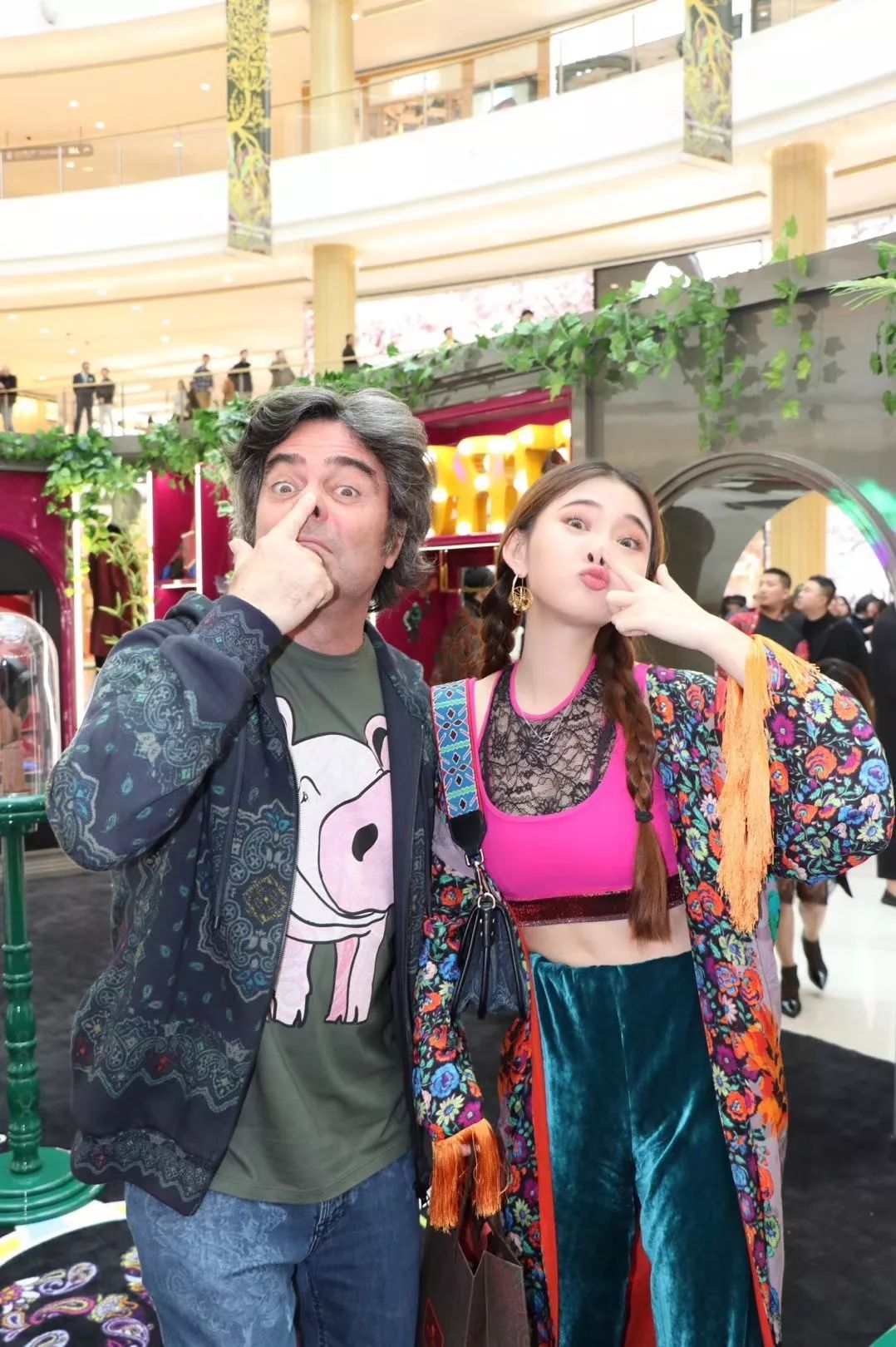 编辑部姐妹团讲解我的30套春夏灵魂穿搭