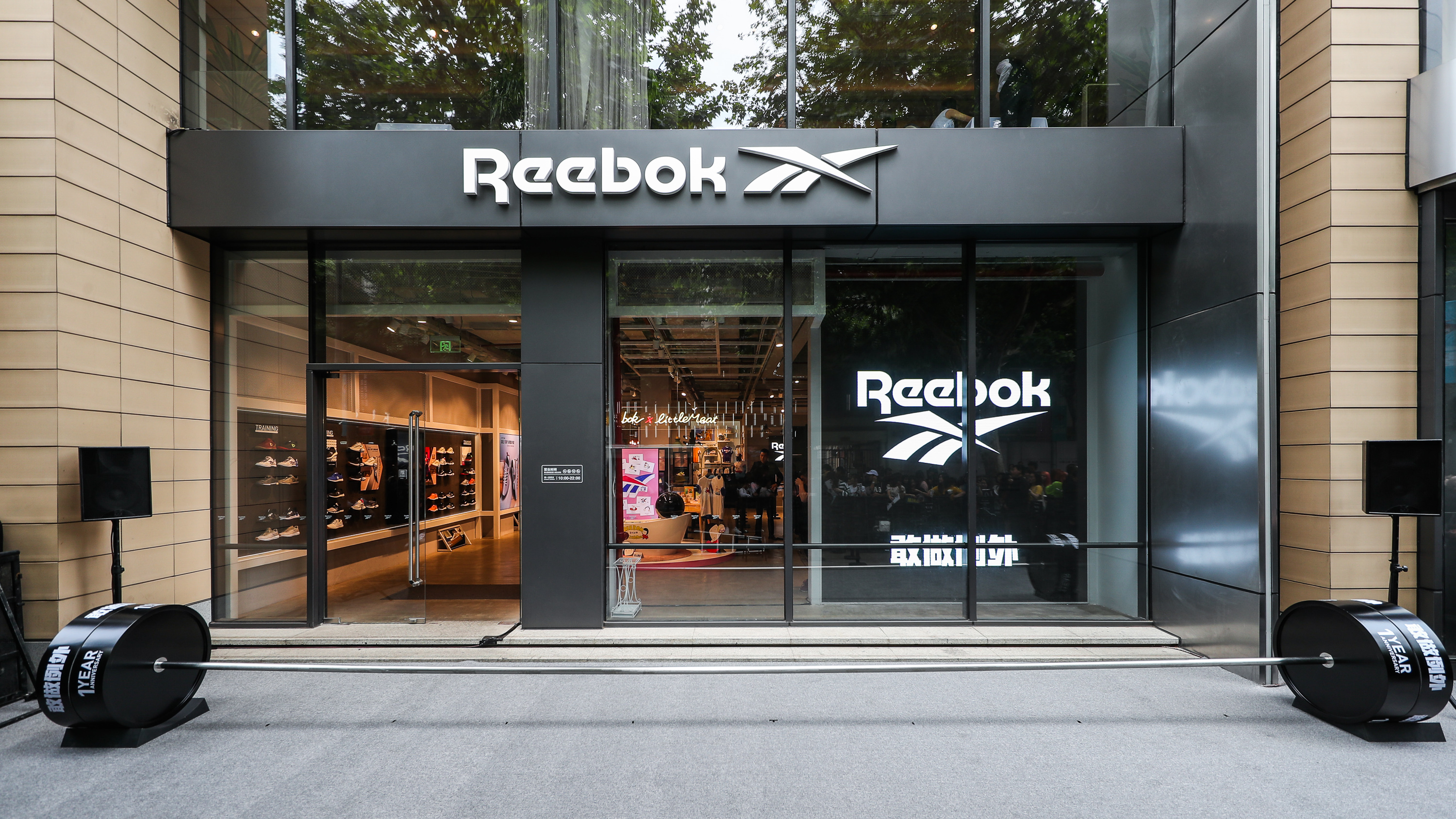 reebok新品,敢做例外上海时装周reebok开幕秀
