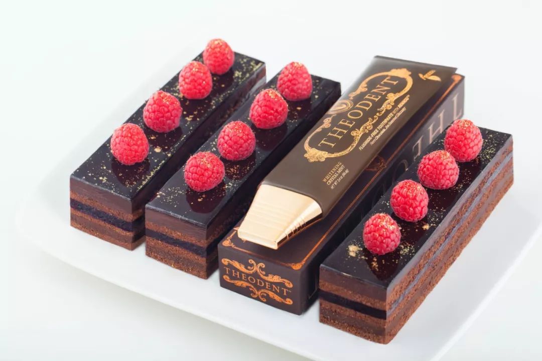 真露烧酒牙膏VS小龙坎火锅牙膏，刷个牙都这么硬核了？