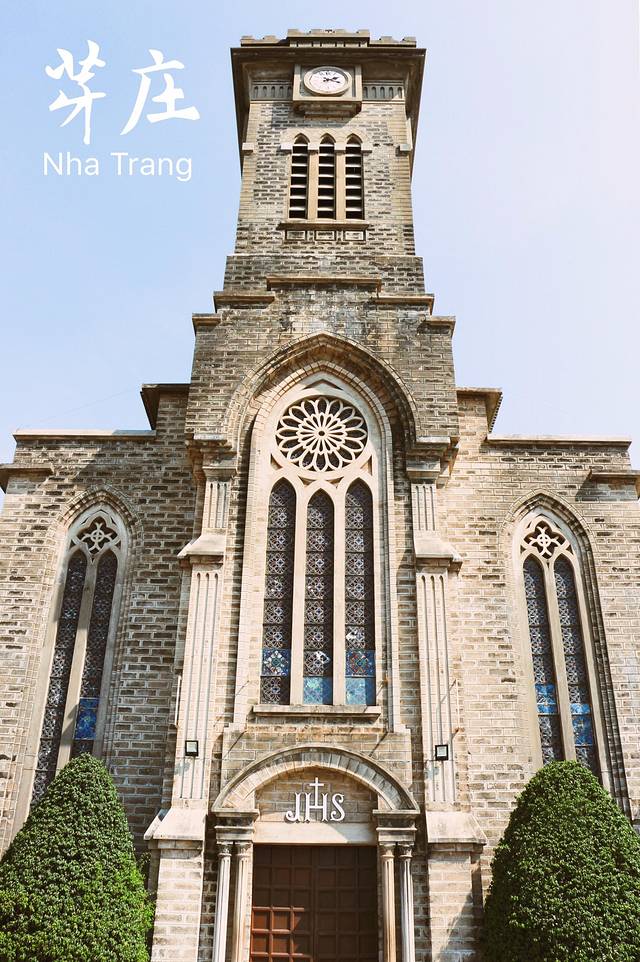 越南旅游芽庄和岘港对比,越南芽庄和河内