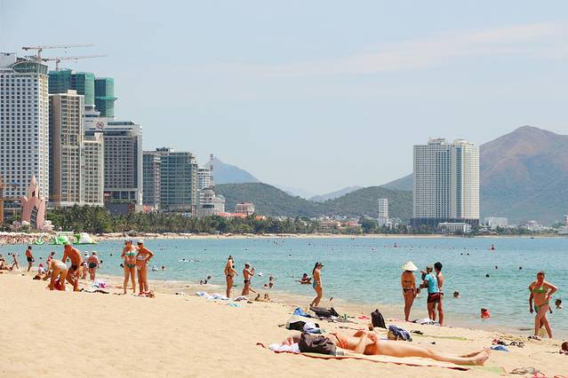 越南旅游芽庄和岘港对比,越南芽庄和河内