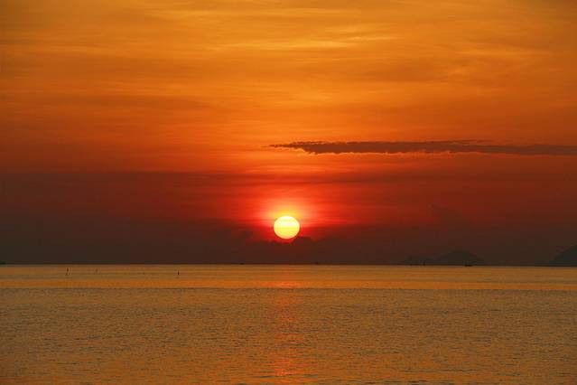 越南旅游芽庄和岘港对比,越南芽庄和河内