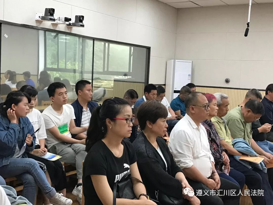 开庭了原告没来会怎样,开庭了对方没有出庭怎么办