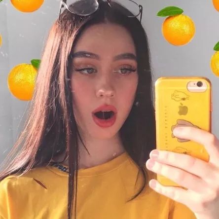 卡卡|欧美风大妞甜辣突袭～绝不退潮的糖果系穿搭攻略都在这