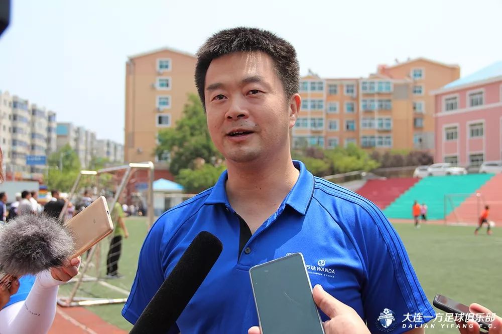 「蓝·青训」欧洲青训行家团考察万达4所基地校赞中国青训在前进