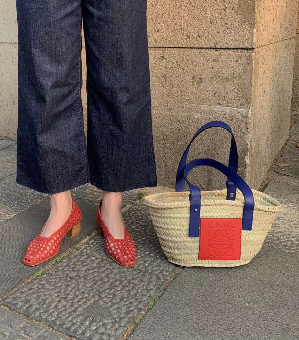 prada包包日常护理 (包包的护理方法和注意事项)