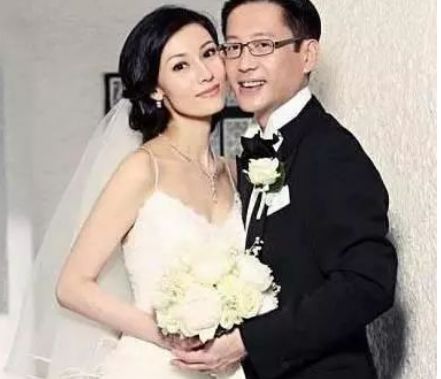 白富美走向人生巅峰的时候,真正的白富美的生活是怎么样的