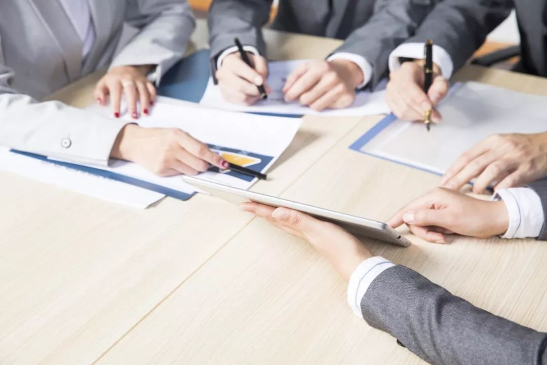 这四类人到手的工资将会上涨,好消息这几类人工资要涨了