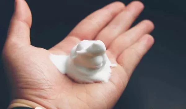 氨基酸洗面奶推荐测评混油皮,溪木源山茶洗面奶合适混油皮么