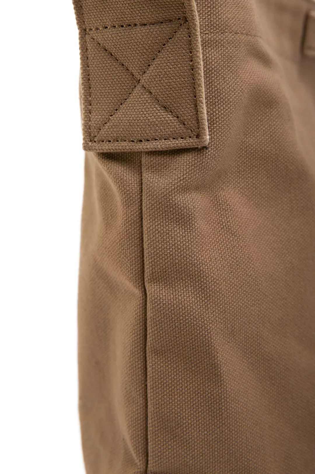 透支信用卡的女孩子,透支买奢侈品的女人