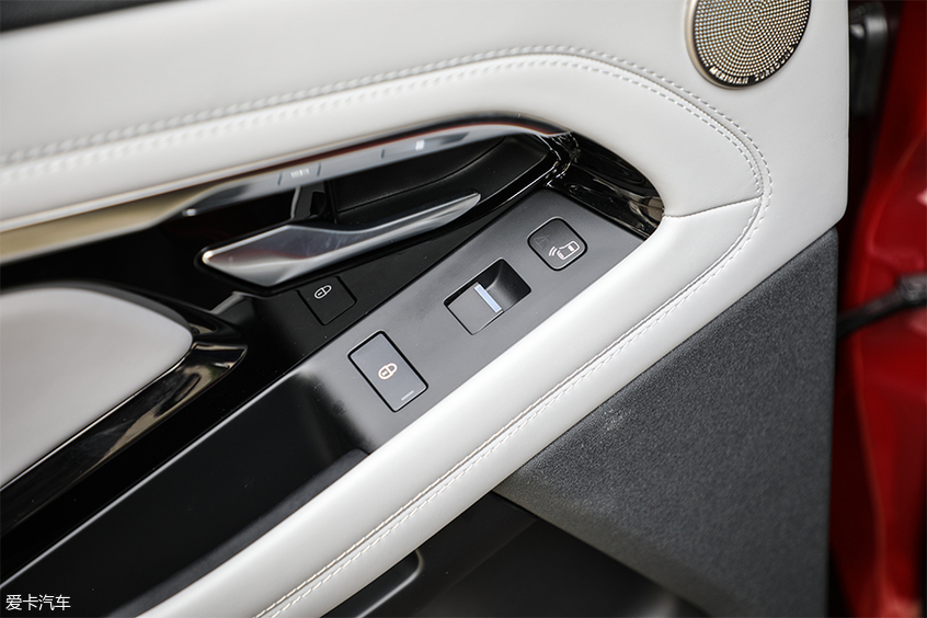 路虎揽胜极光249psr-dynamics性能版,试驾全新一代揽胜极光