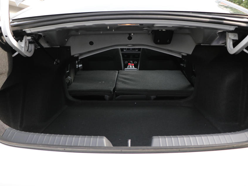 速腾1.4t和卡罗拉1.2t选哪个,速腾1.4t和卡罗拉1.2t哪个省油