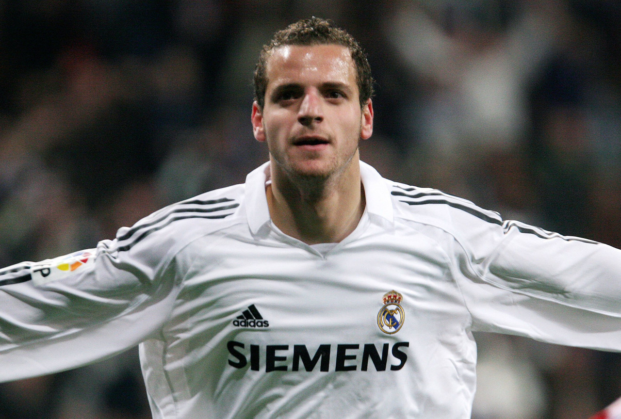 镜报盘点英超20大失败签约：舍甫琴科、欧文、卡罗尔领衔