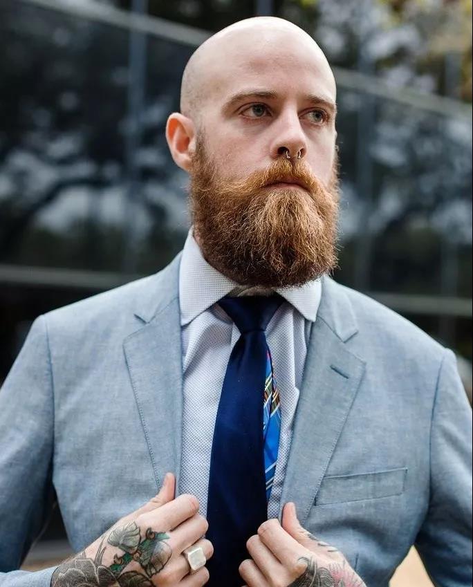 4岁孩子长小胡须,4岁小男孩长小胡须