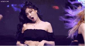 金泫雅的红卡点,金泫雅年卡