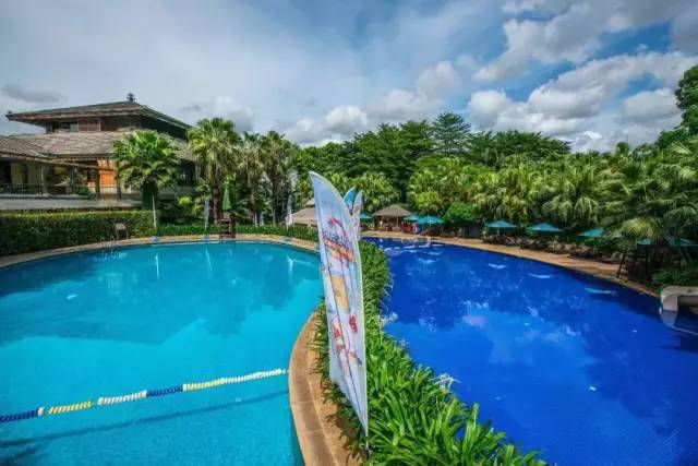 沉浸式泡温泉夏日玩水圣地推荐,送福利啦