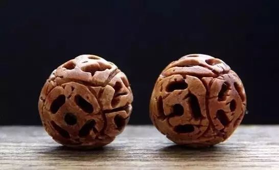 大块翡翠雕件寓意大全图,翡翠葫芦雕件寓意是什么意思