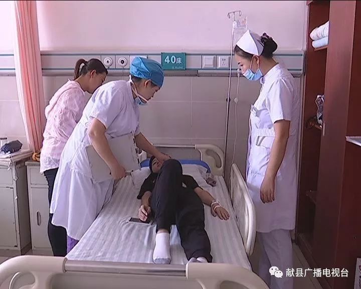 孔敏：无影灯下的护理者