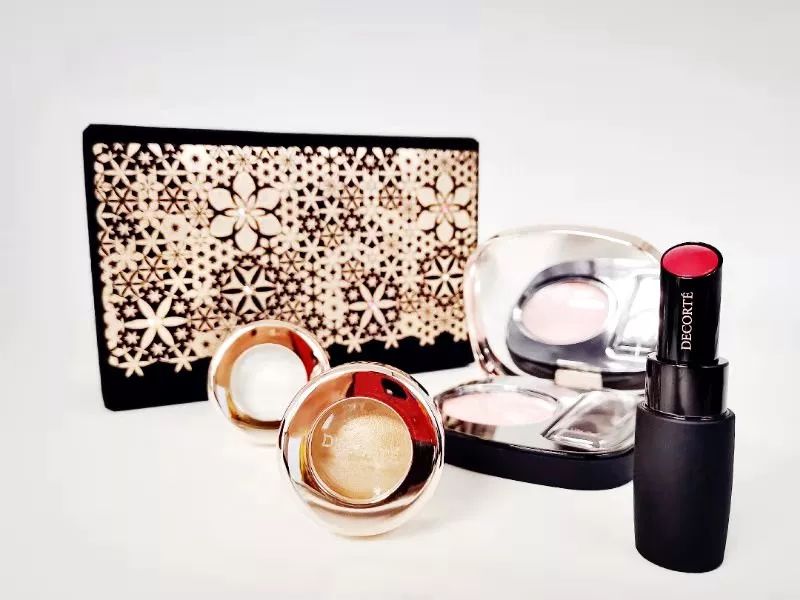 开箱+浮力|美妆圈：呵！谁还没个十二时辰了